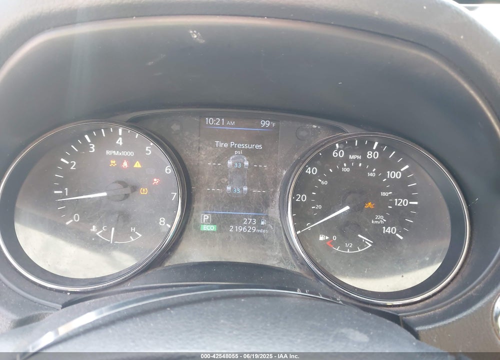 2018 NISSAN ROGUE VIN: JN8AT2MV2JW325300