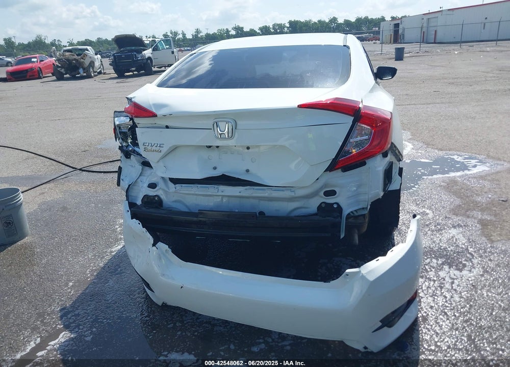 2017 HONDA CIVIC VIN: 19XFC2F57HE024895