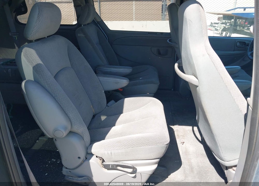 2005 DODGE CARAVAN SXT VIN: 1D4GP45R25B284206