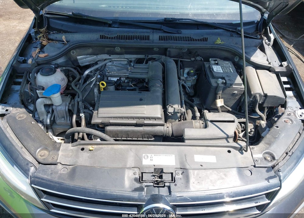 2018 VOLKSWAGEN JETTA VIN: 3VWDB7AJ1JM214647