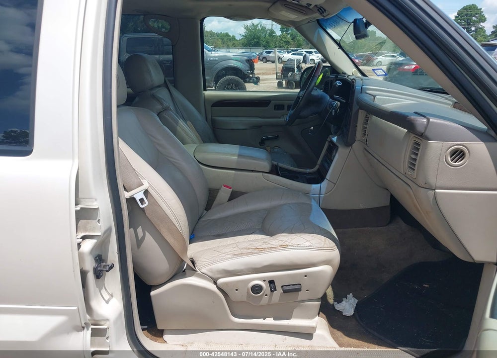 2003 CADILLAC ESCALADE STANDARD VIN: 1GYEC63T03R286187