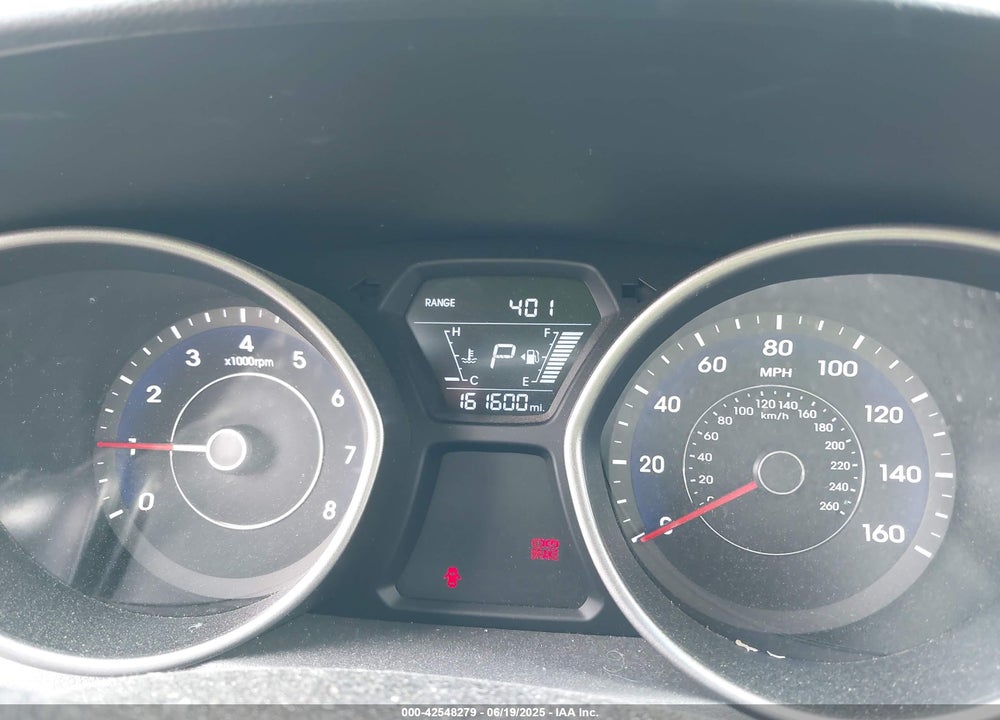 2015 HYUNDAI ELANTRA VIN: 5NPDH4AE8FH633501
