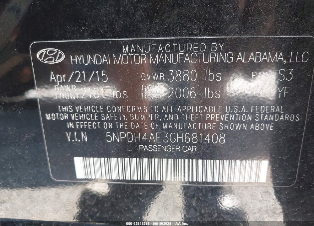 2016 HYUNDAI ELANTRA VIN: 5NPDH4AE3GH681408
