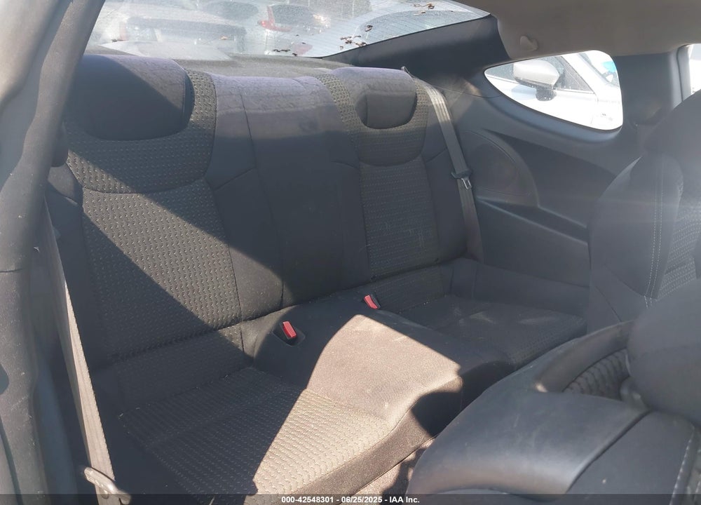 2012 HYUNDAI GENESIS VIN: KMHHT6KD1CU068037