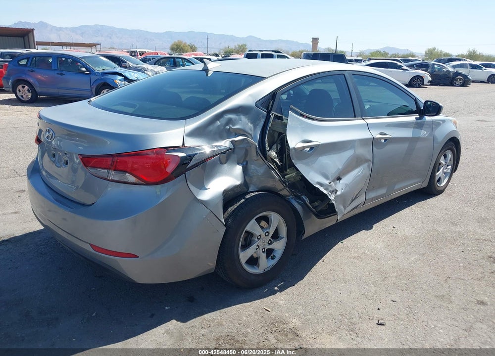 2015 HYUNDAI ELANTRA VIN: KMHDH4AE7FU329464