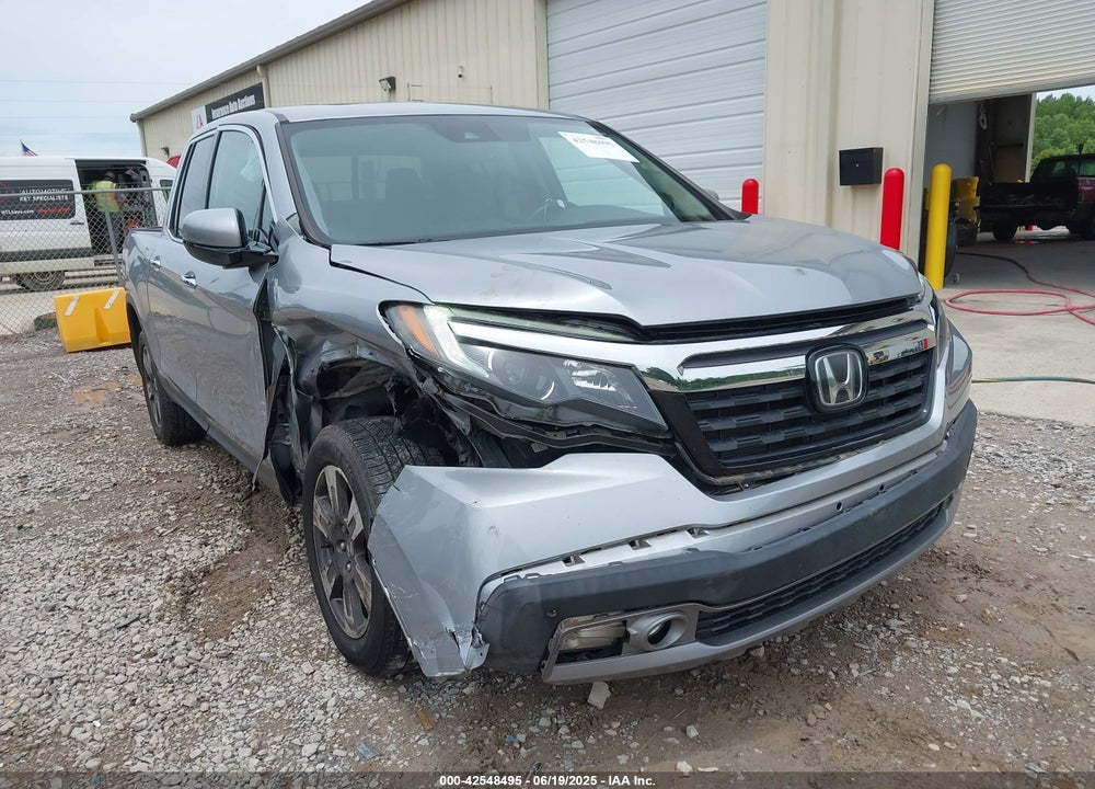 2019 HONDA RIDGELINE VIN: 5FPYK3F75KB019660