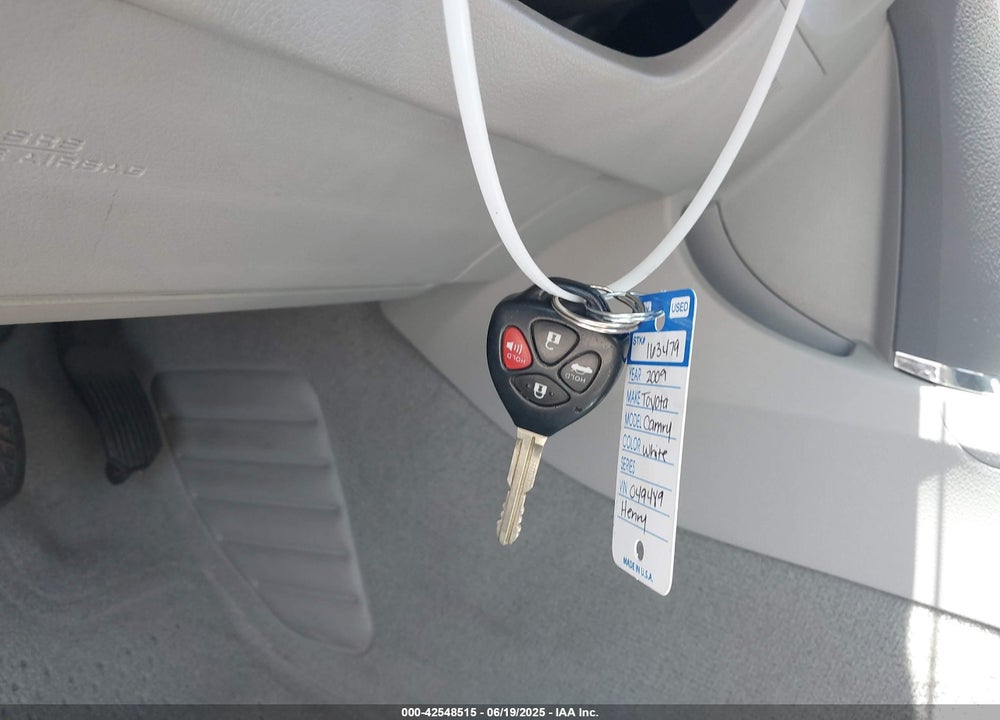 2009 TOYOTA CAMRY VIN: 4T4BE46K29R049489