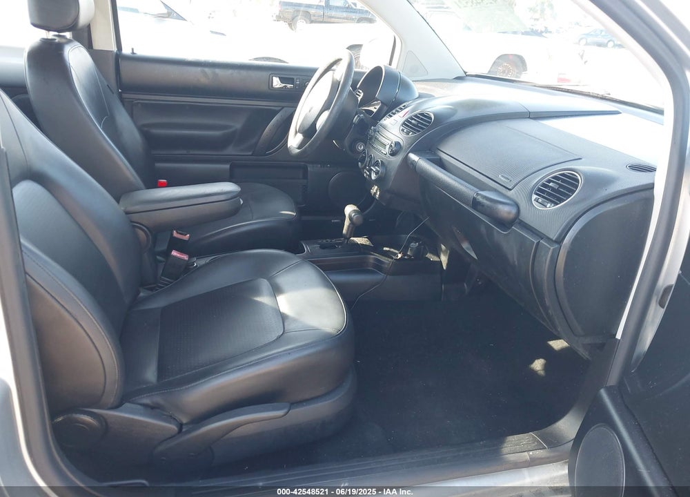 2008 VOLKSWAGEN NEW BEETLE S VIN: 3VWPW31C08M504075