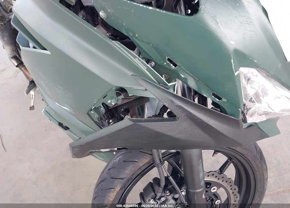 2018 KAWASAKI EX400 VIN: JKAEXKG14JDA06242