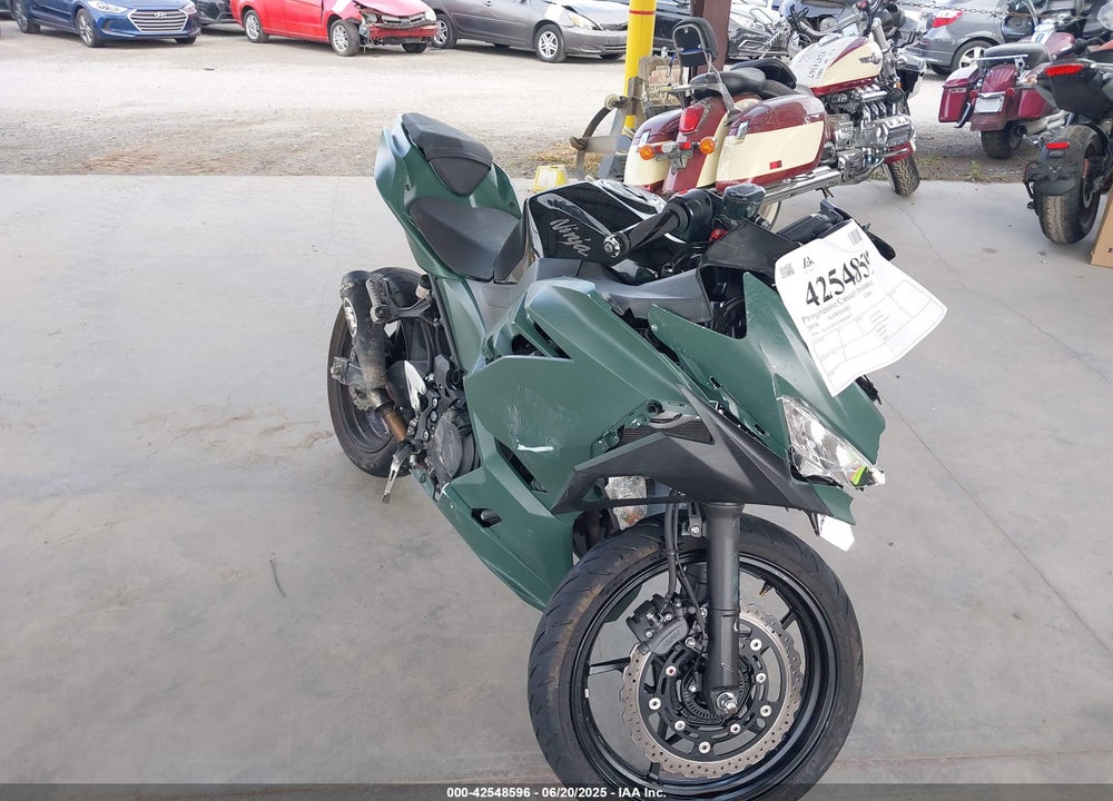 2018 KAWASAKI EX400 VIN: JKAEXKG14JDA06242