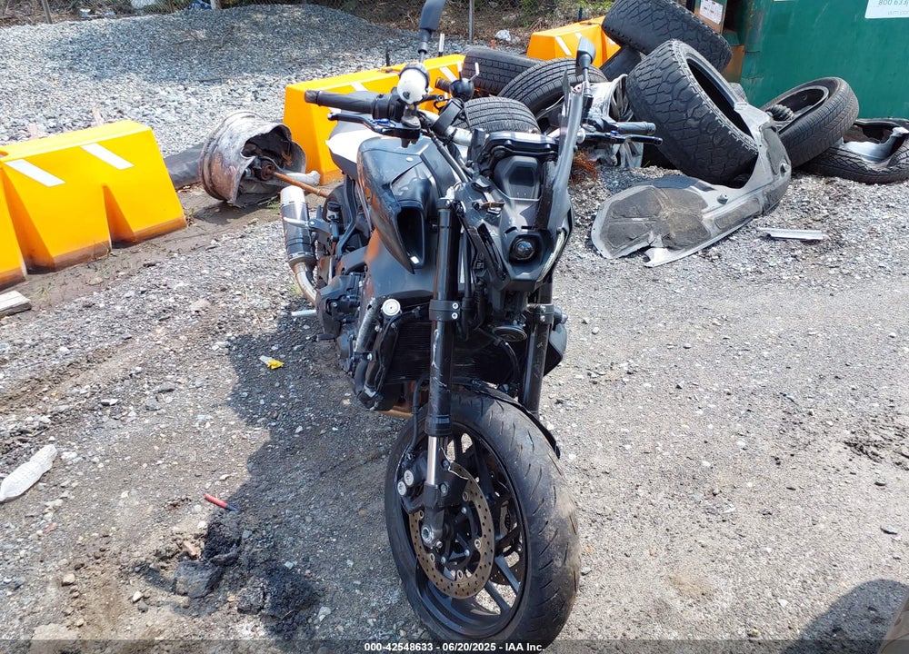 2021 YAMAHA MT09 VIN: JYARN71E6MA001239