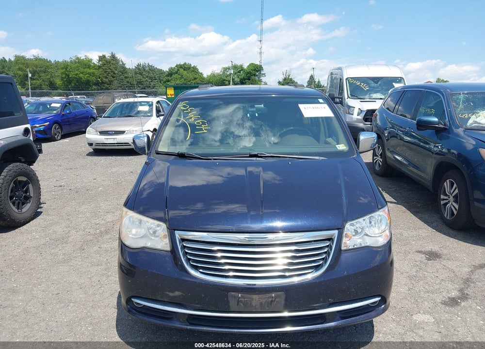 2011 CHRYSLER TOWN & COUNTRY VIN: 2A4RR8DG4BR609503