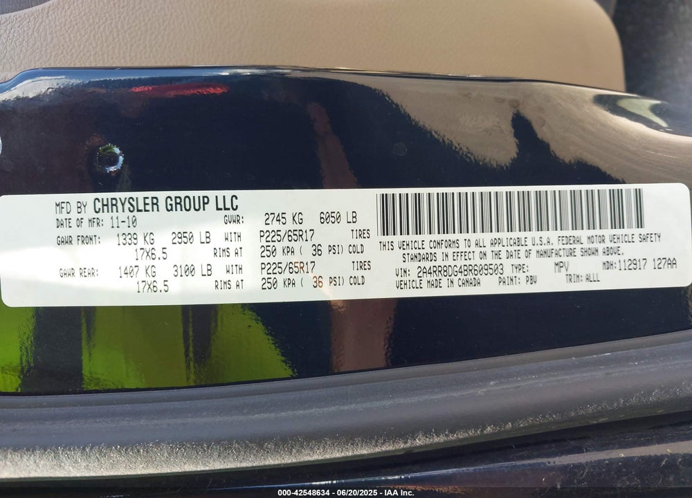 2011 CHRYSLER TOWN & COUNTRY VIN: 2A4RR8DG4BR609503