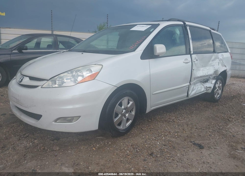 2008 TOYOTA SIENNA XLE VIN: 5TDZK22C88S210181