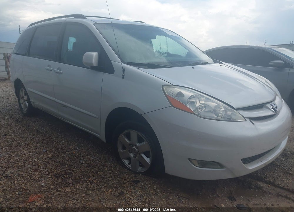 2008 TOYOTA SIENNA XLE VIN: 5TDZK22C88S210181