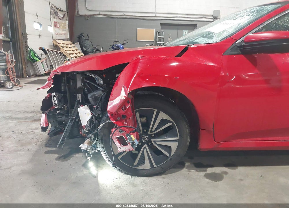2018 HONDA CIVIC VIN: JHMFC1F78JX017793