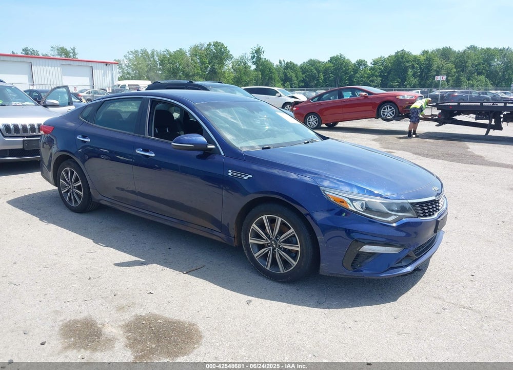 2019 KIA OPTIMA LX VIN: 5XXGT4L32KG360245