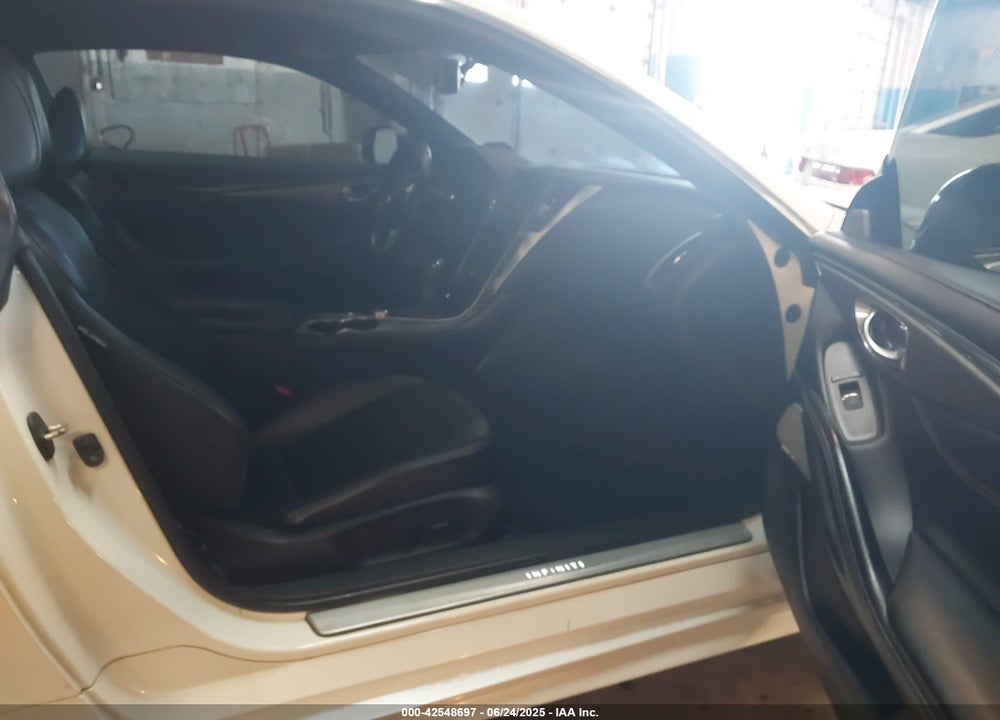 2018 INFINITI Q60 VIN: JN1CV7EL1JM250032