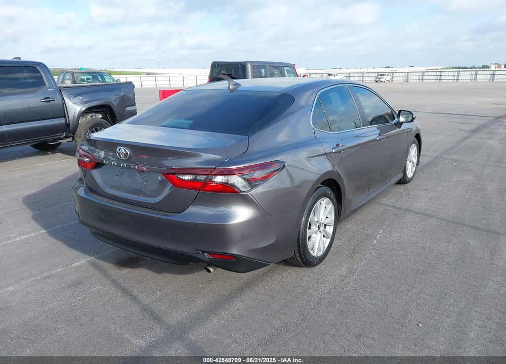 2022 TOYOTA CAMRY VIN: 4T1C11AK8NU055100