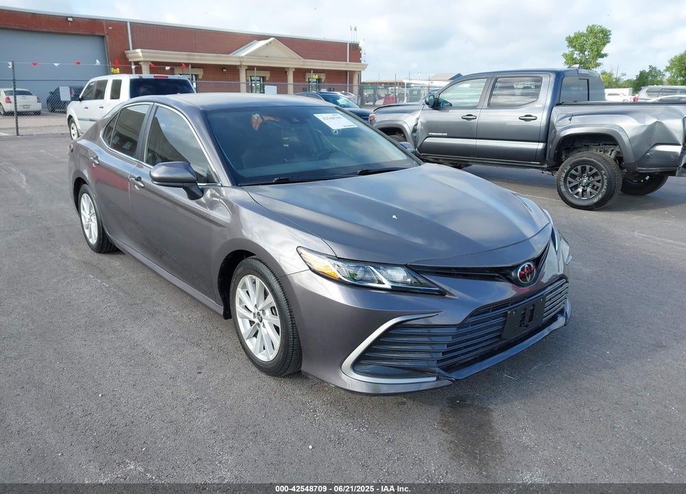 2022 TOYOTA CAMRY VIN: 4T1C11AK8NU055100