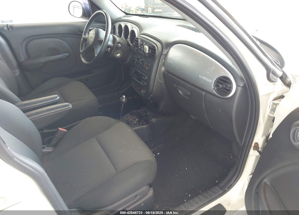 2005 CHRYSLER PT CRUISER LIMITED VIN: 3C8FY68BX5T643170
