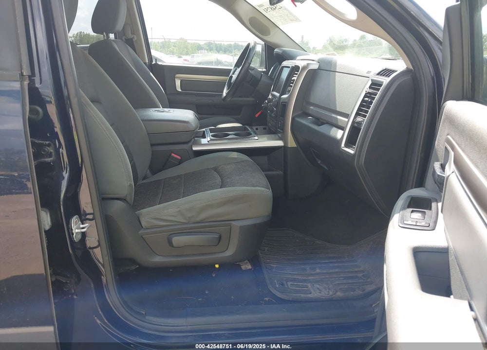 2013 RAM 1500 VIN: 1C6RR7GG7DS641611