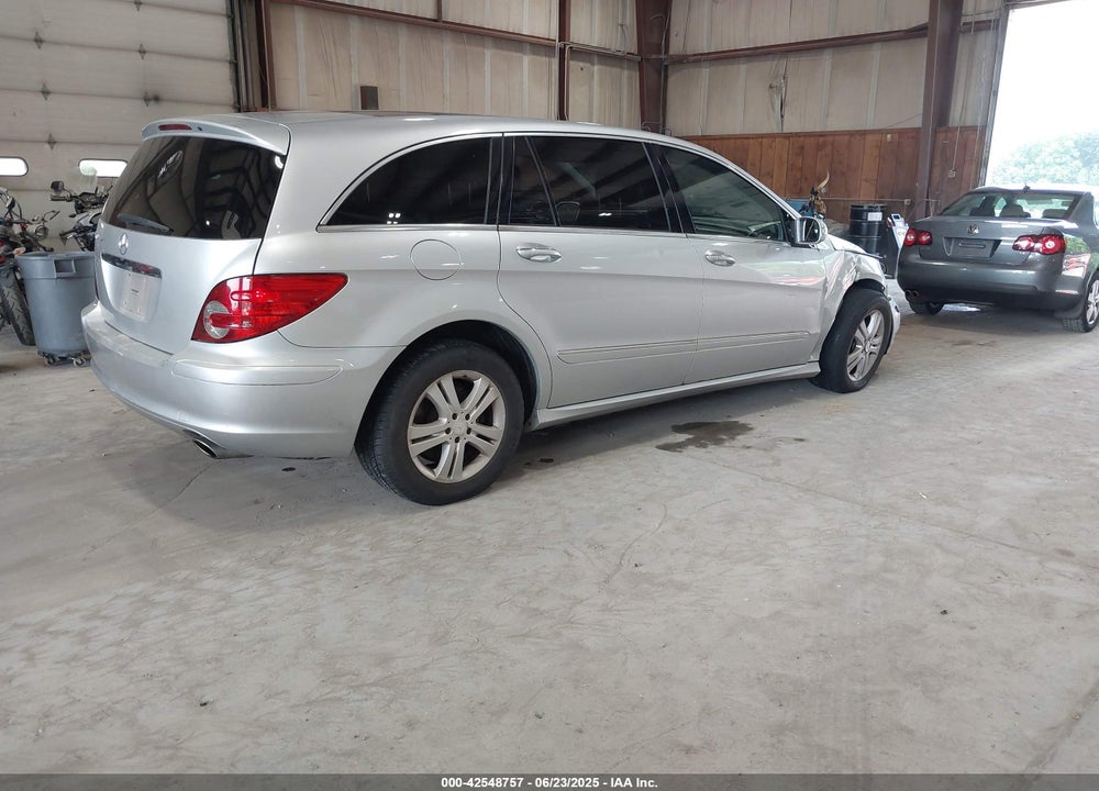 2006 MERCEDES-BENZ R 500 VIN: 4JGCB75E36A004479