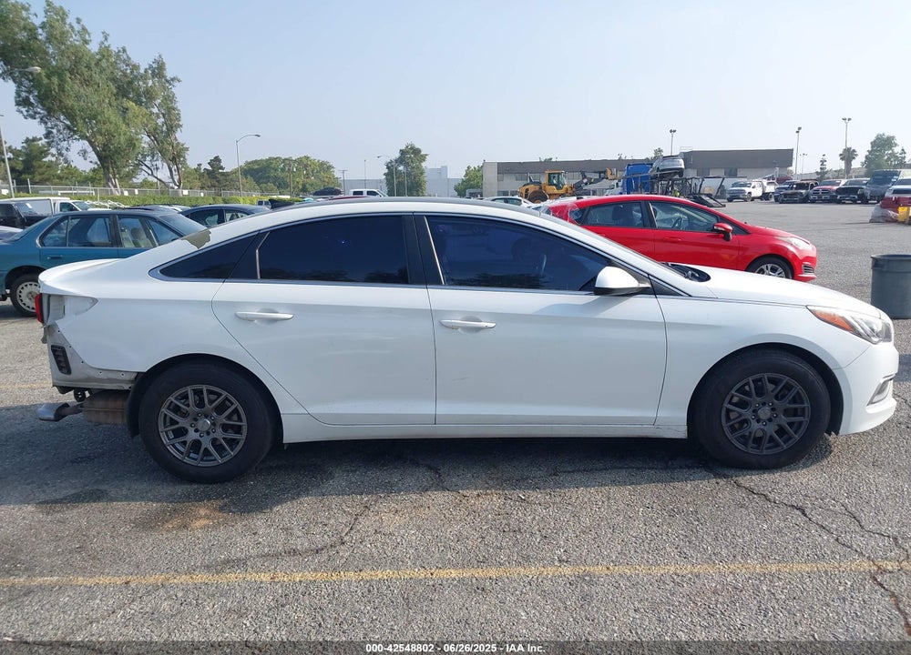2016 HYUNDAI SONATA SE VIN: 5NPE24AF3GH340119