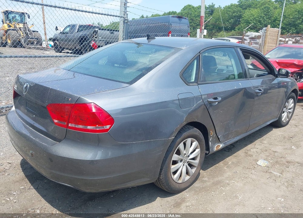 2015 VOLKSWAGEN PASSAT VIN: 1VWAT7A39FC091867