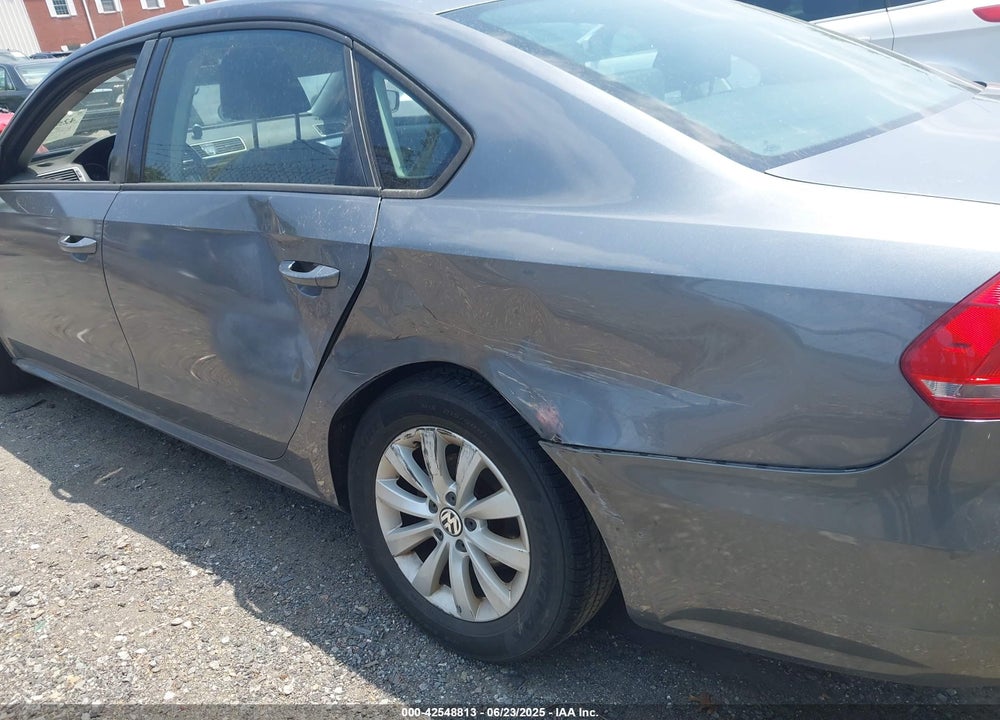 2015 VOLKSWAGEN PASSAT VIN: 1VWAT7A39FC091867
