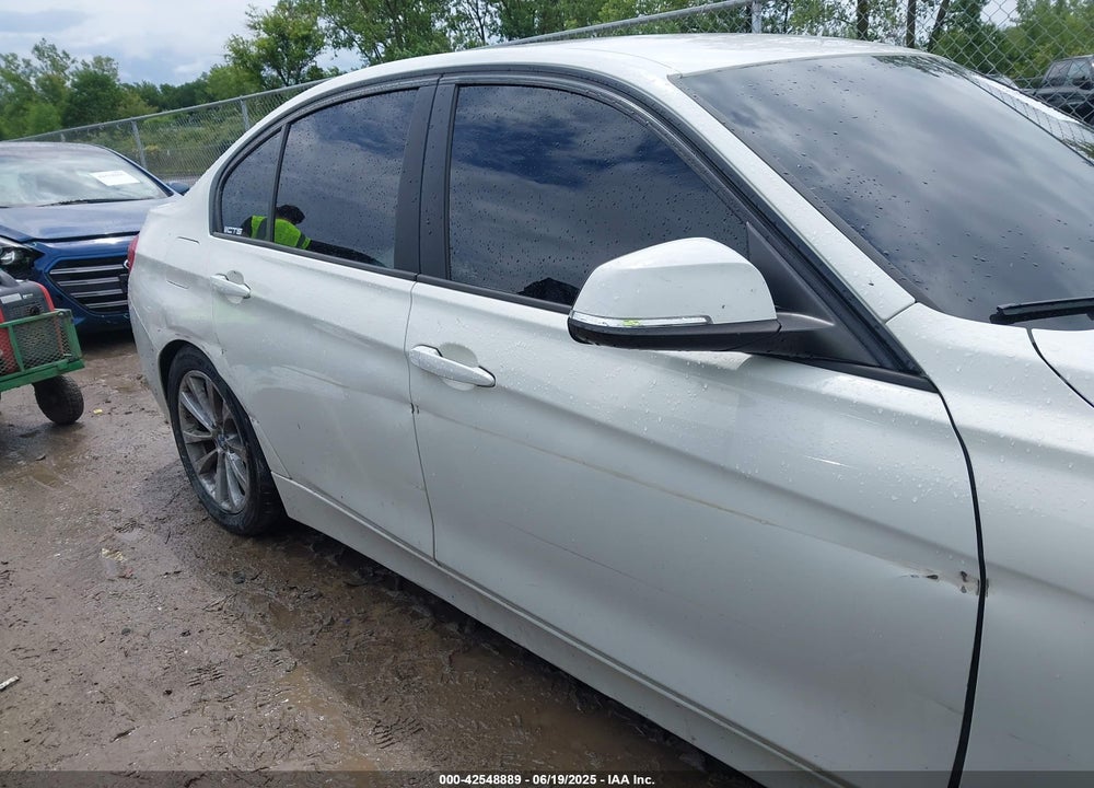 2018 BMW 3 SERIES VIN: WBA8E5G52JNV01959