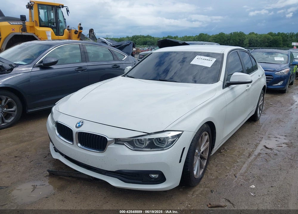 2018 BMW 3 SERIES VIN: WBA8E5G52JNV01959