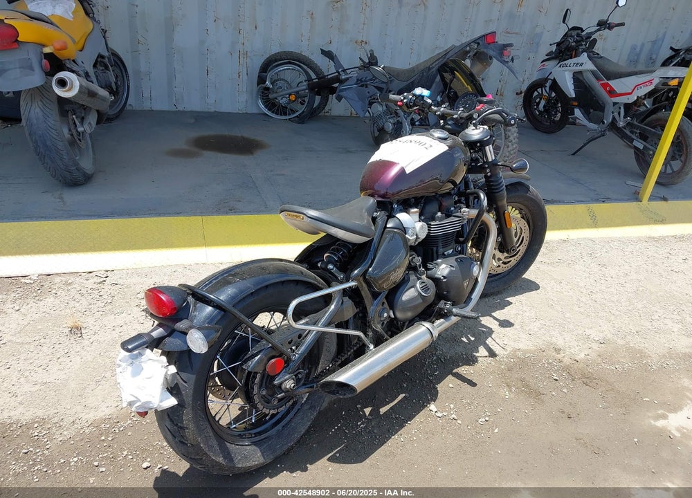 2024 TRIUMPH MOTORCYCLE BONNEVILLE BOBBER VIN: SMTD53HL8RTBT7464