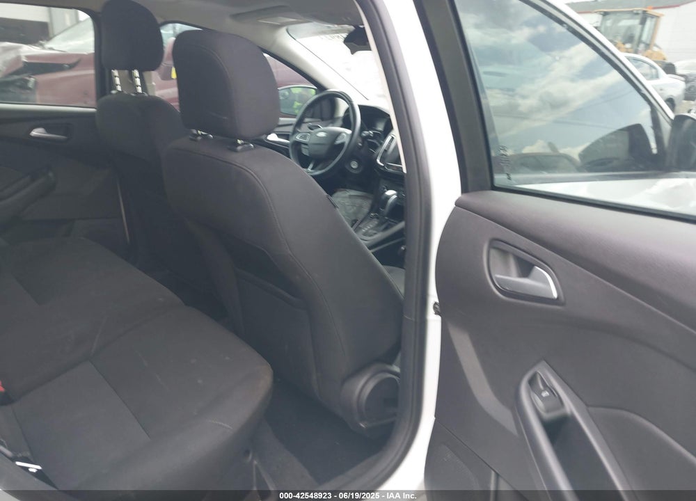 2015 FORD FOCUS VIN: 1FADP3K22FL378590