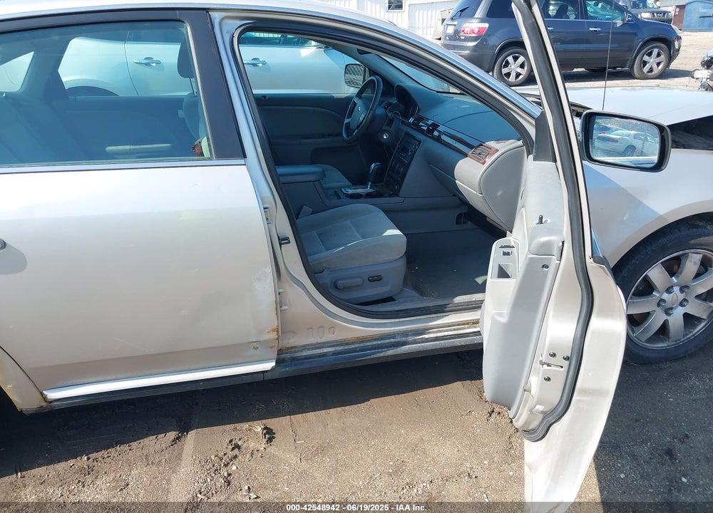 2007 FORD FIVE HUNDRED VIN: 1FAFP24177G101452