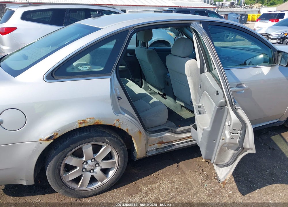 2007 FORD FIVE HUNDRED VIN: 1FAFP24177G101452
