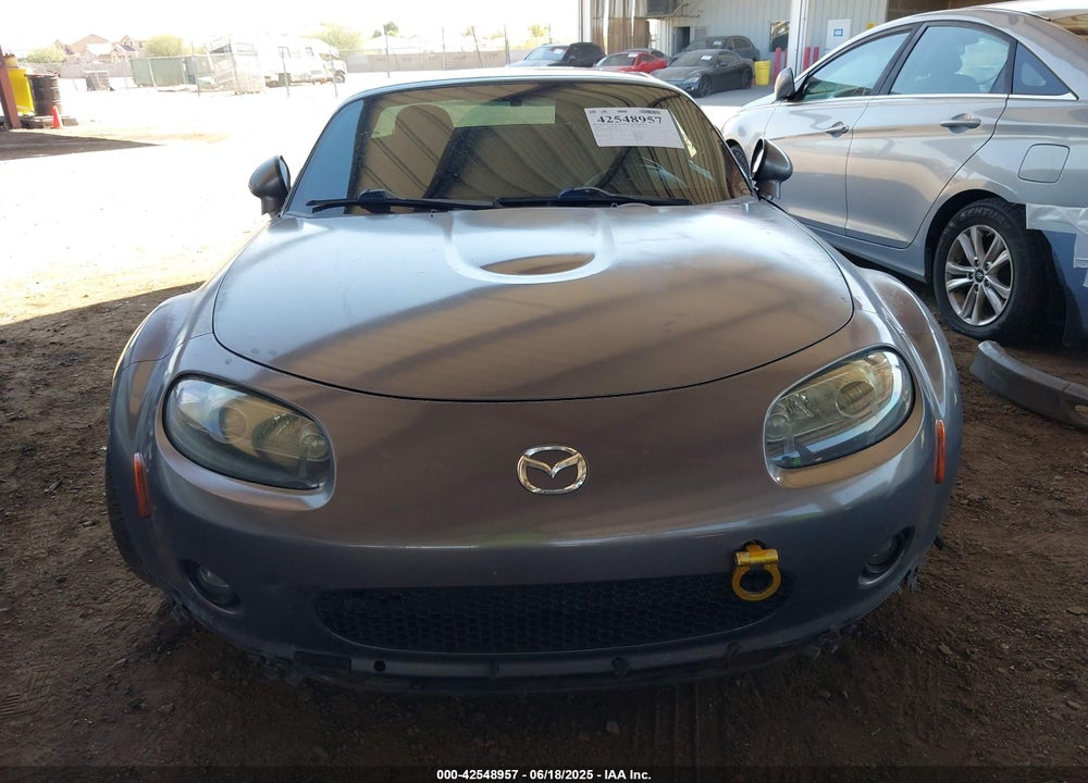 2006 MAZDA MX-5 VIN: JM1NC25F960120586