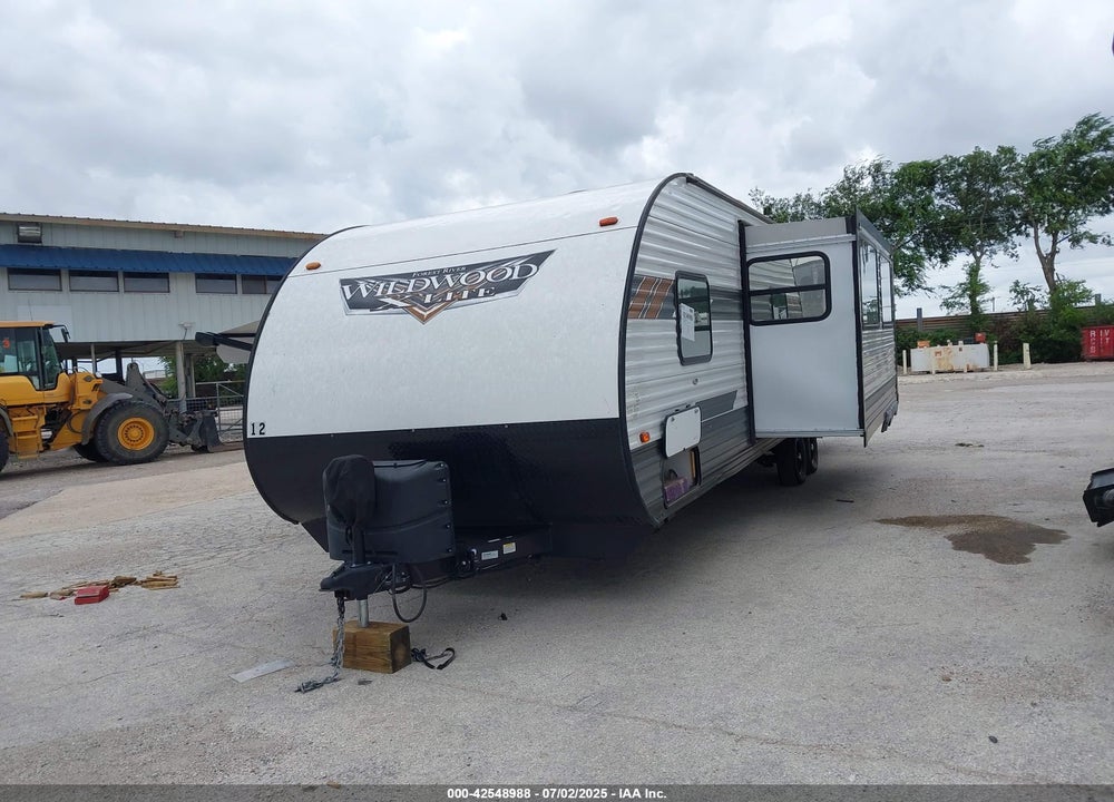 2022 WILDWOOD BY FOREST R X-LITE 28VBXL VIN: 4X4TWDD21N7373460