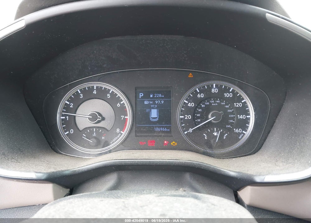 2020 HYUNDAI SANTA FE VIN: 5NMS23AD2LH143154
