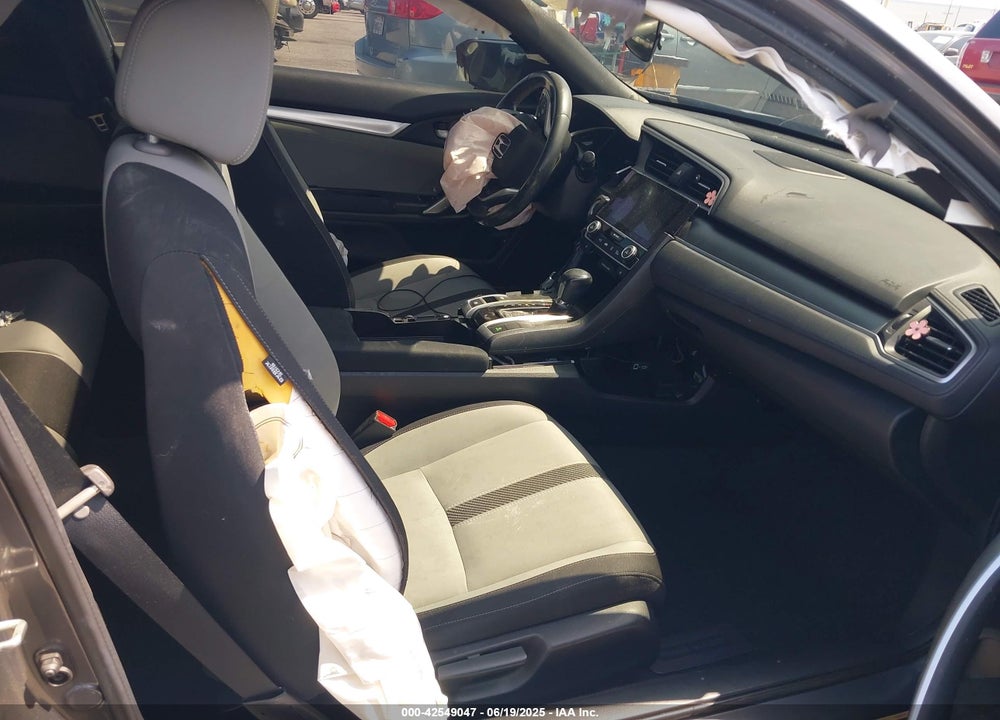 2018 HONDA CIVIC VIN: 2HGFC3B38JH355796