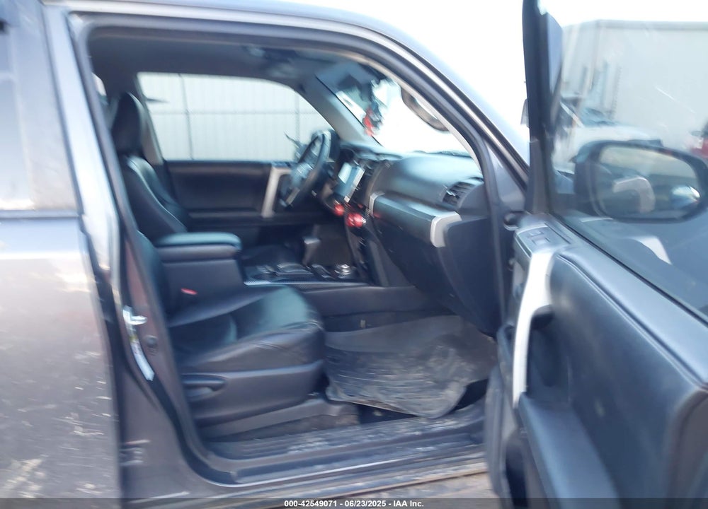 2017 TOYOTA 4RUNNER VIN: JTEBU5JR2H5419498