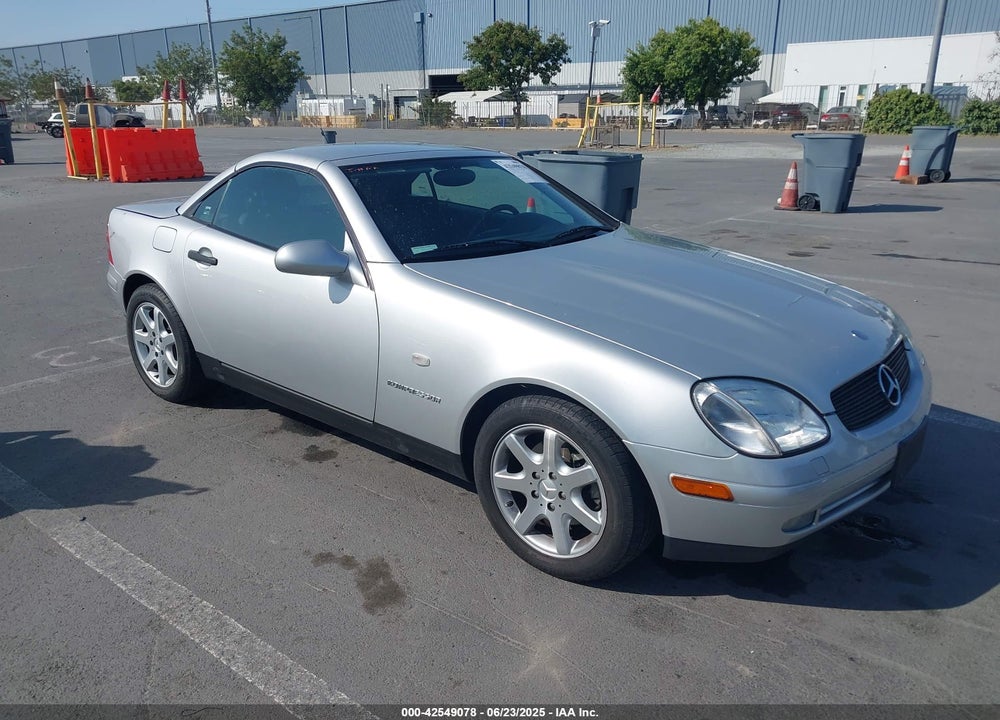 2000 MERCEDES-BENZ SLK 230 KOMPRESSOR VIN: WDBKK47F5YF160242