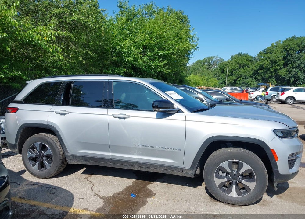 2024 JEEP GRAND CHEROKEE 4XE VIN: 1C4RJYB67R8516567
