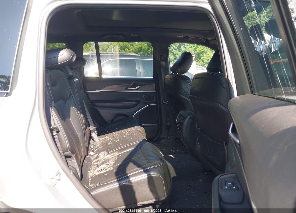 2024 JEEP GRAND CHEROKEE 4XE VIN: 1C4RJYB67R8516567