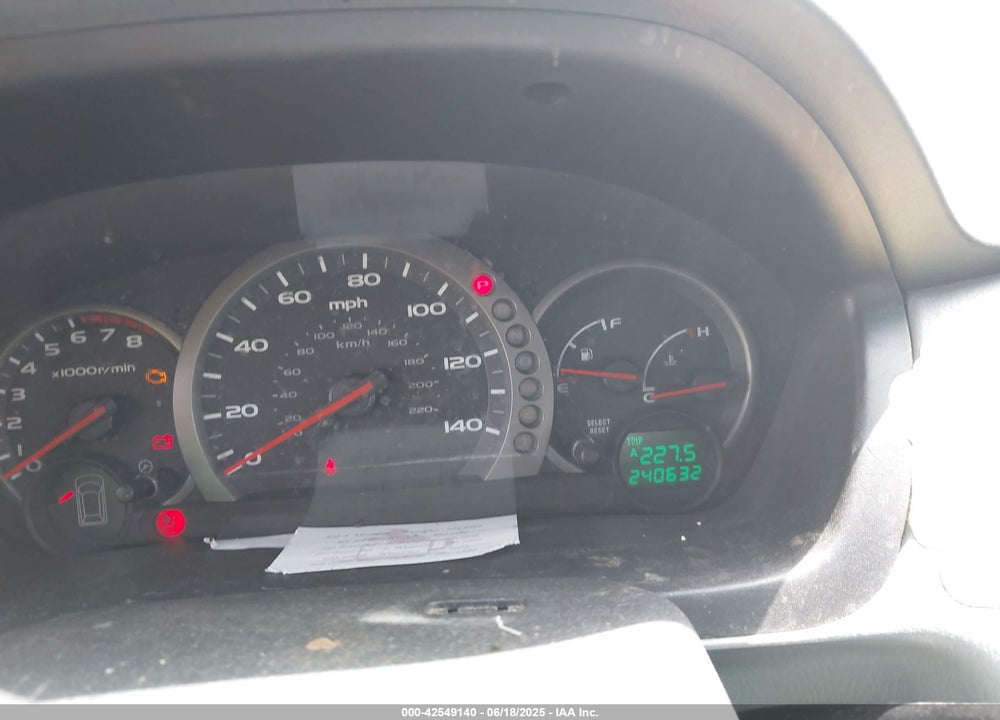 2005 HONDA PILOT EX-L VIN: 5FNYF18665B002893