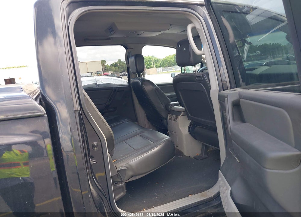 2004 NISSAN TITAN XE/SE/LE VIN: 1N6AA07B54N583681