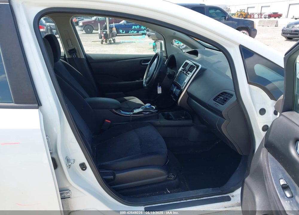 2016 NISSAN LEAF VIN: 1N4BZ0CPXGC306709