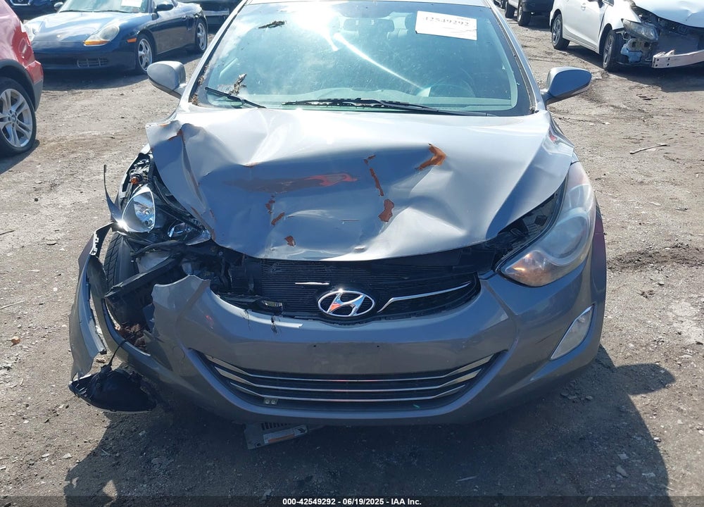 2012 HYUNDAI ELANTRA VIN: 5NPDH4AE6CH083338