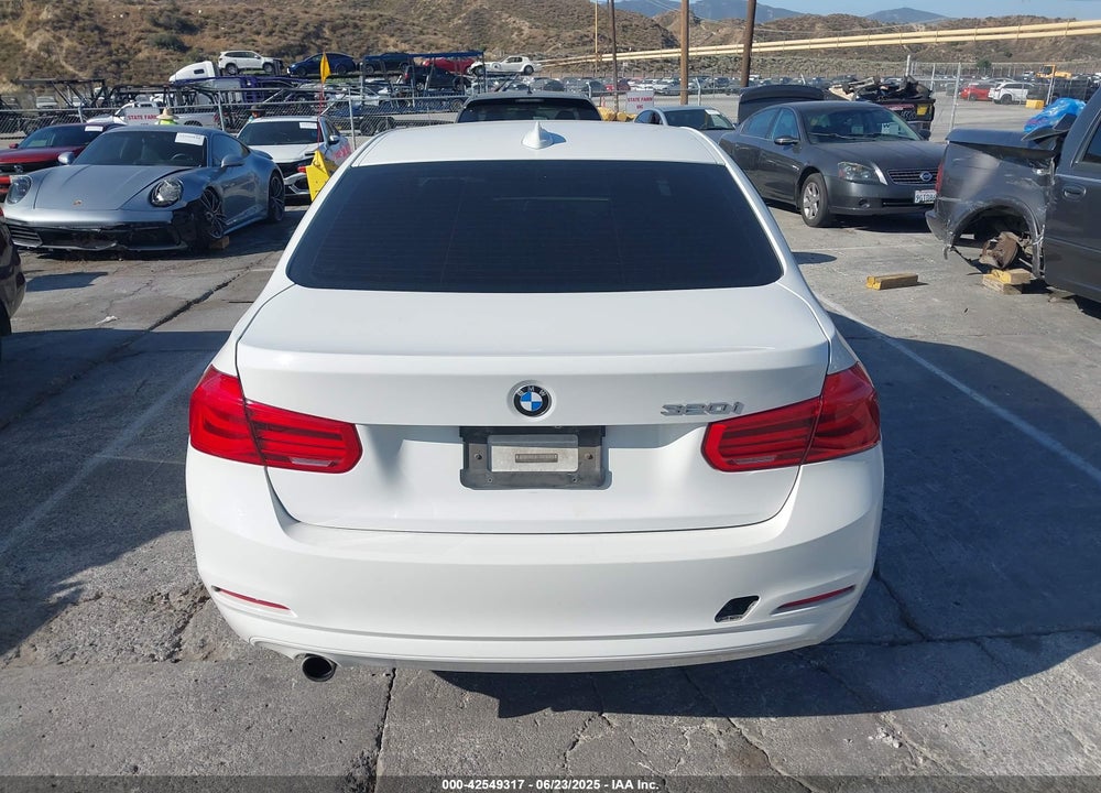 2018 BMW 3 SERIES VIN: WBA8E1G54JNU92464