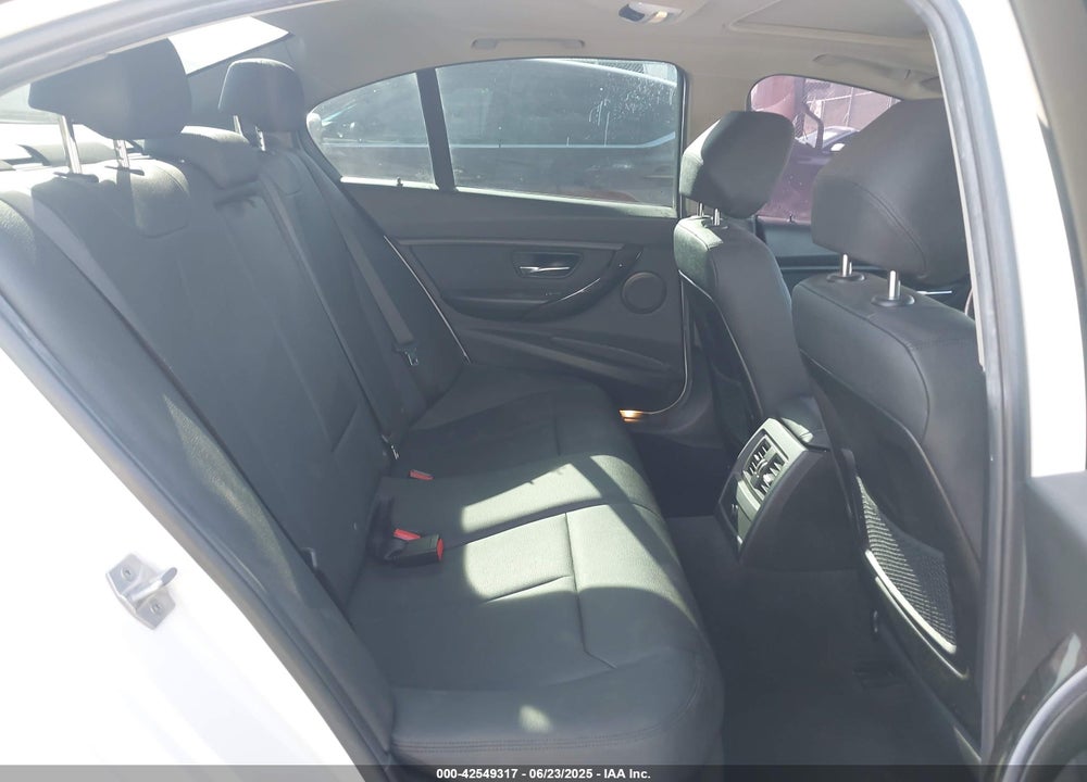 2018 BMW 3 SERIES VIN: WBA8E1G54JNU92464